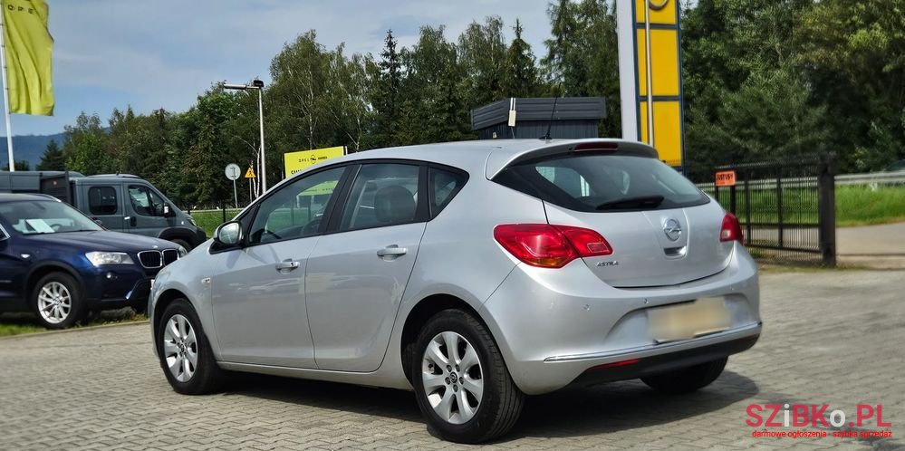 2014' Opel Astra 1.6 Enjoy photo #4