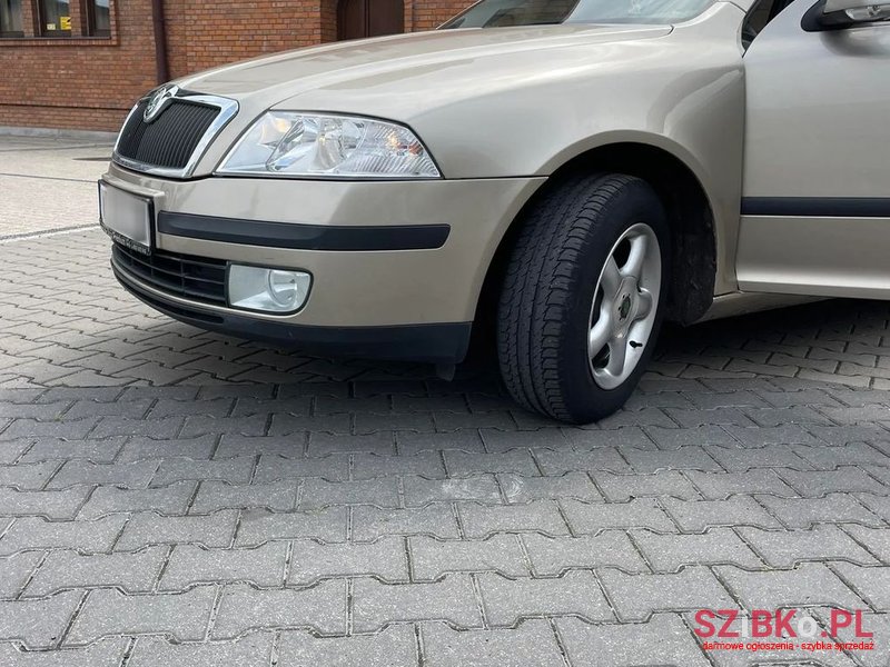 2006' Skoda Octavia photo #4