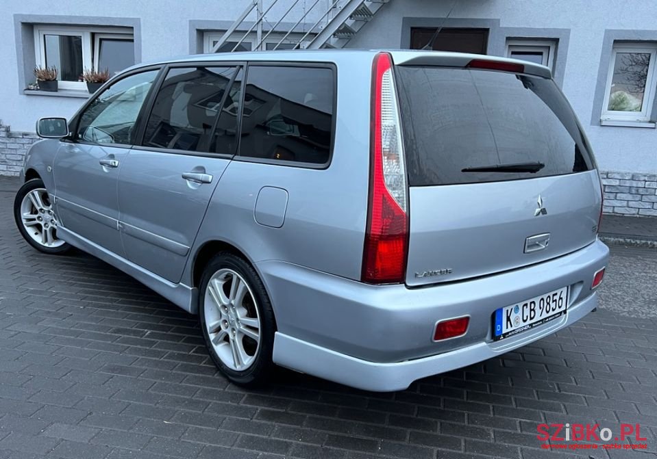 2008' Mitsubishi Lancer photo #3