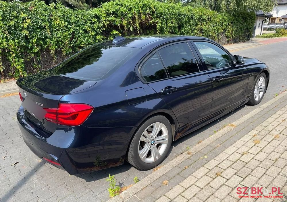 2017' BMW 3 Series photo #4