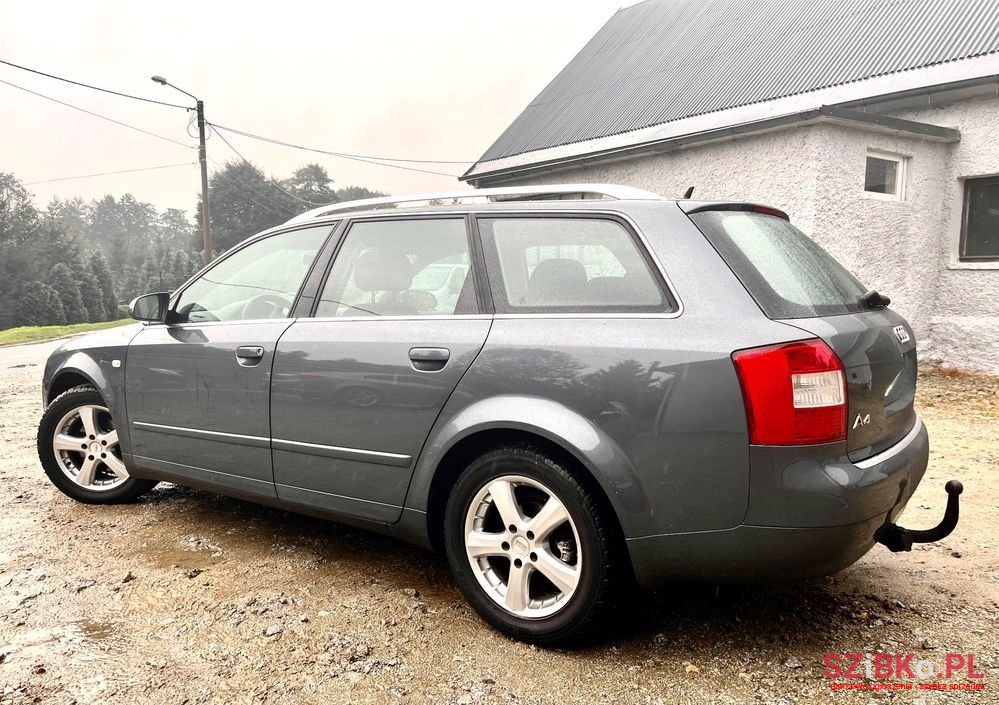 2004' Audi A4 Avant photo #5