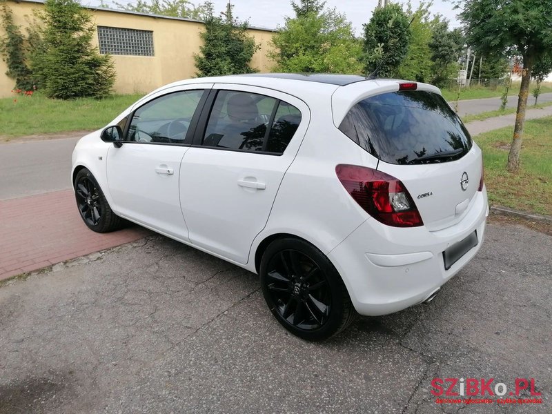 2012' Opel Corsa photo #1