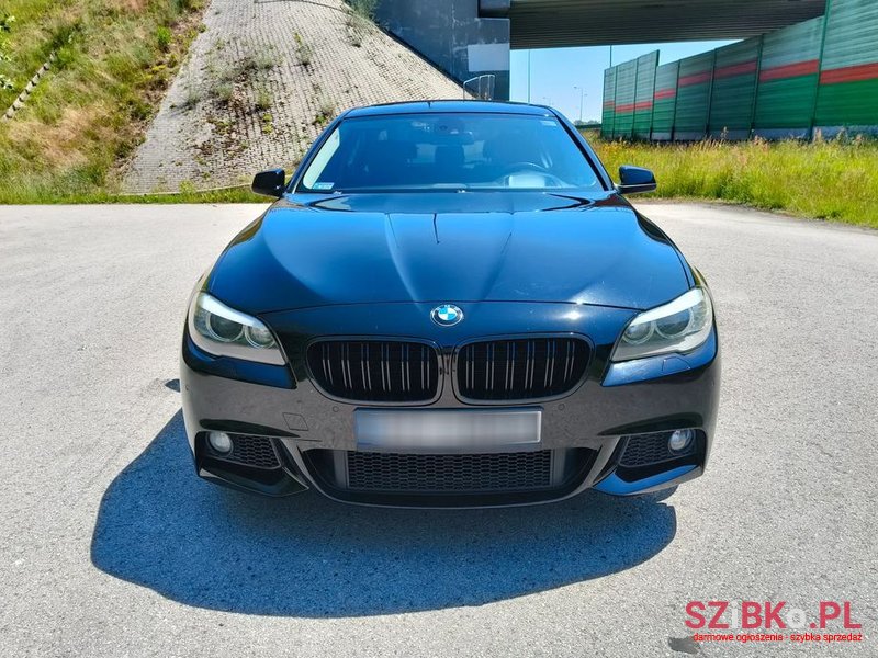 2011' BMW 5 Series 535I Xdrive photo #2