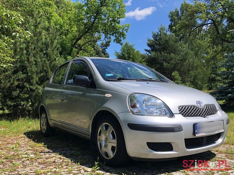2004' Toyota Yaris photo #1
