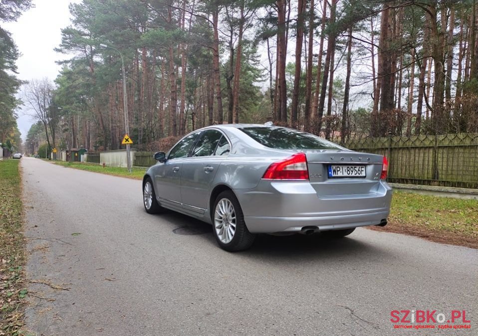 2009' Volvo S80 Executive photo #4