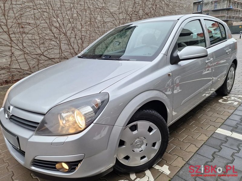 2006' Opel Astra Iii 1.6 Elegance photo #1