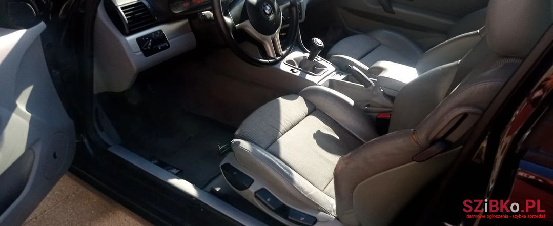 2002' BMW 3 Series photo #6