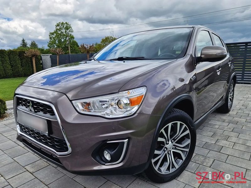 2016' Mitsubishi ASX photo #2