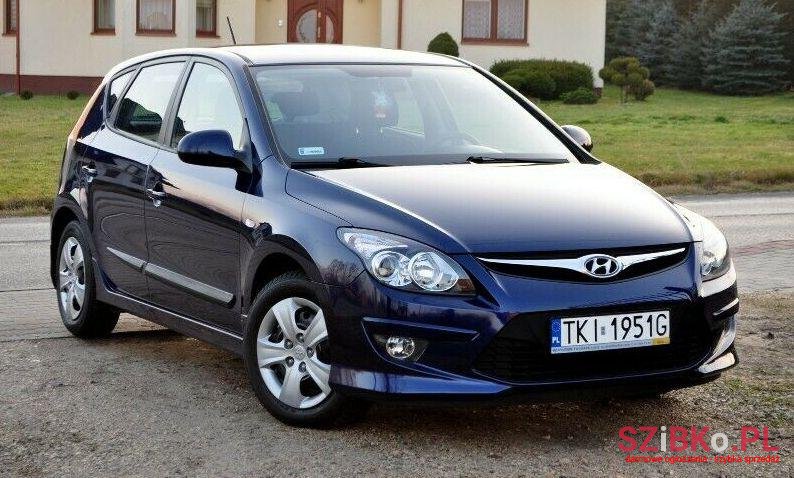 2011' Hyundai I30 photo #1