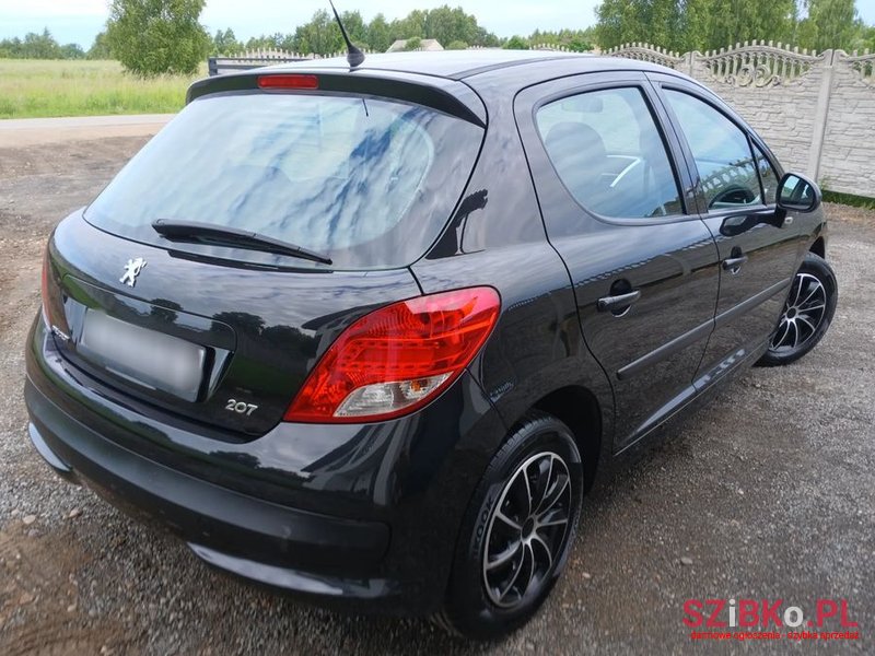 2011' Peugeot 207 1.4 Presence photo #4