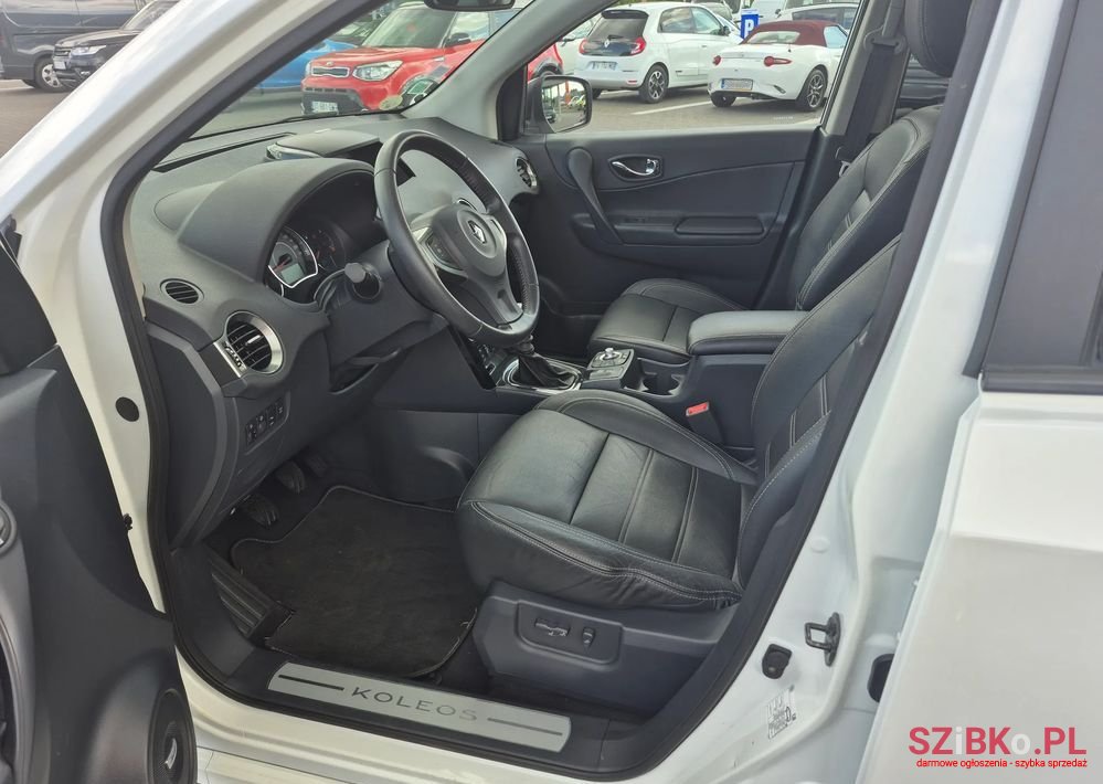 2012' Renault Koleos photo #6