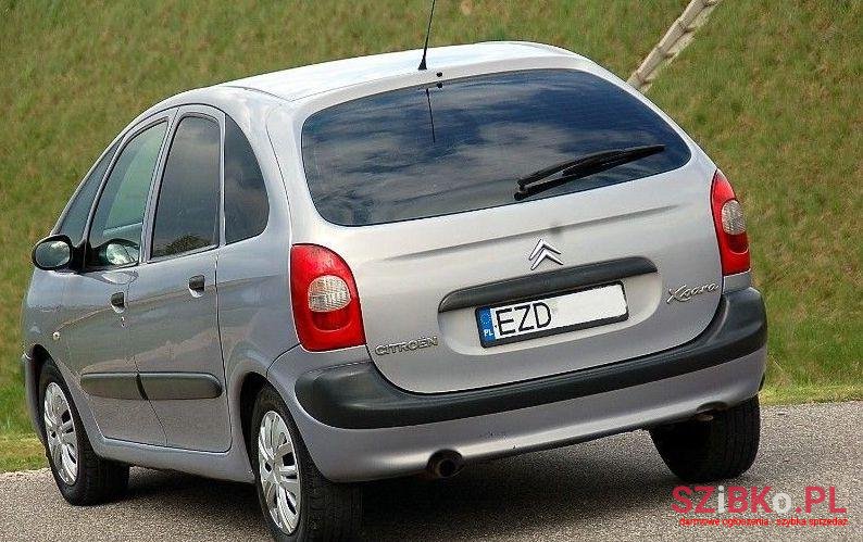 2003' Citroen Xsara Picasso photo #1