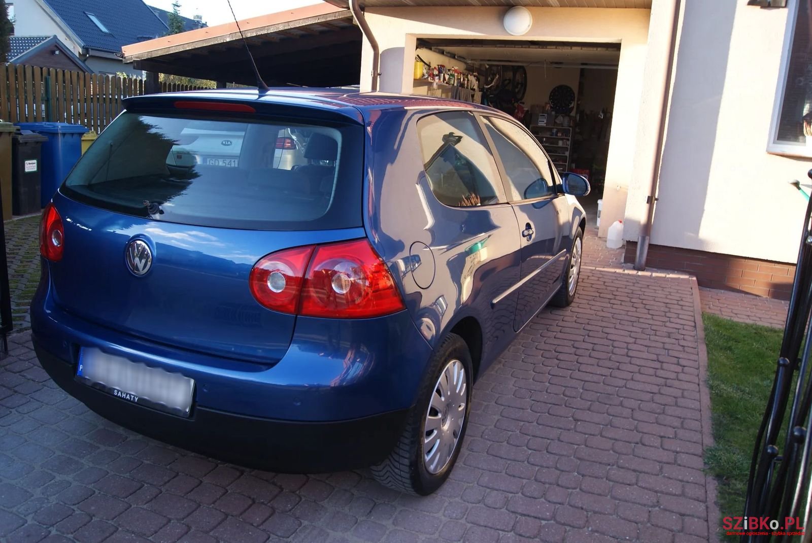 2007' Volkswagen Golf photo #5