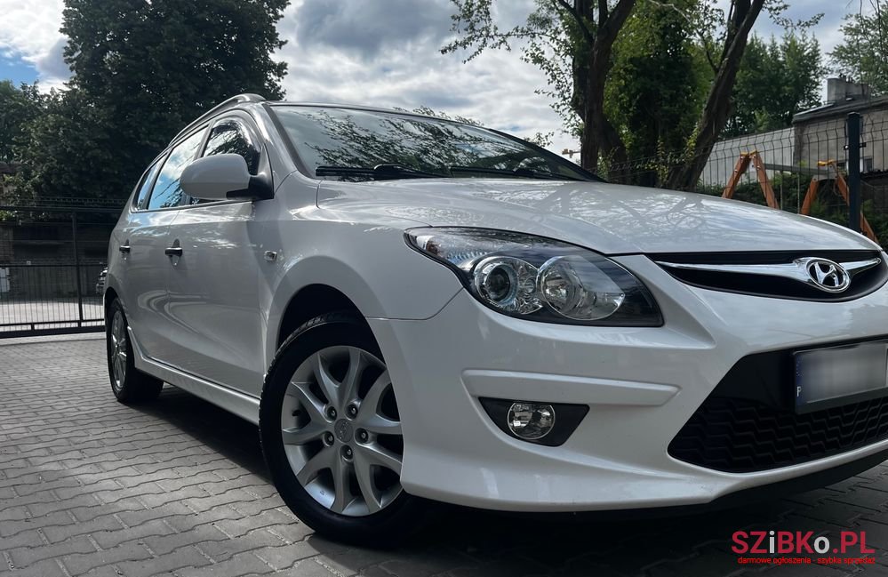 2012' Hyundai i30 1.4 Classic photo #3