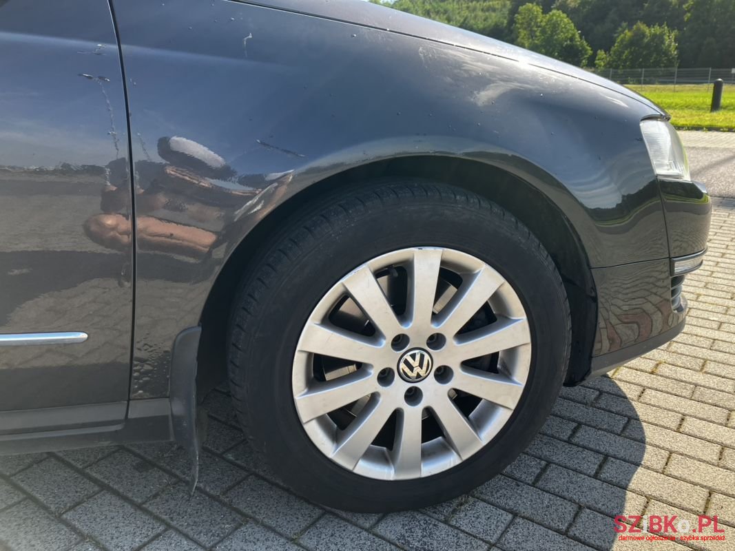 2006' Volkswagen Passat photo #5
