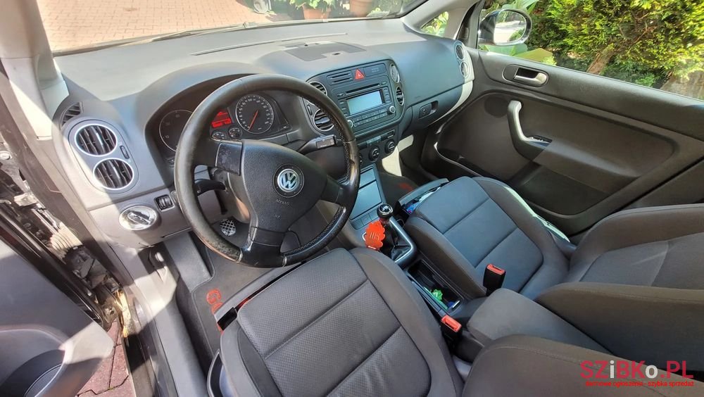 2005' Volkswagen Golf Plus photo #2