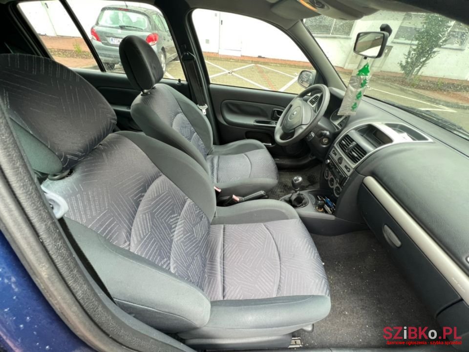 2003' Renault Clio photo #3