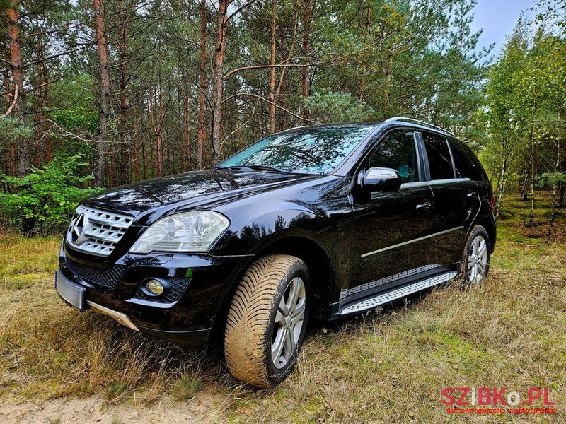 2008' Mercedes-Benz Ml 320 Cdi 4-Matic photo #2