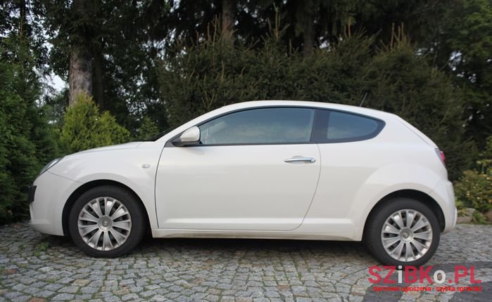 2009' Alfa Romeo MiTo photo #4