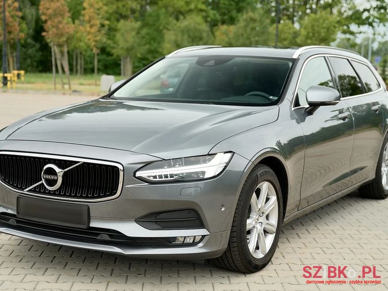 2018' Volvo V90 D3 Momentum photo #4