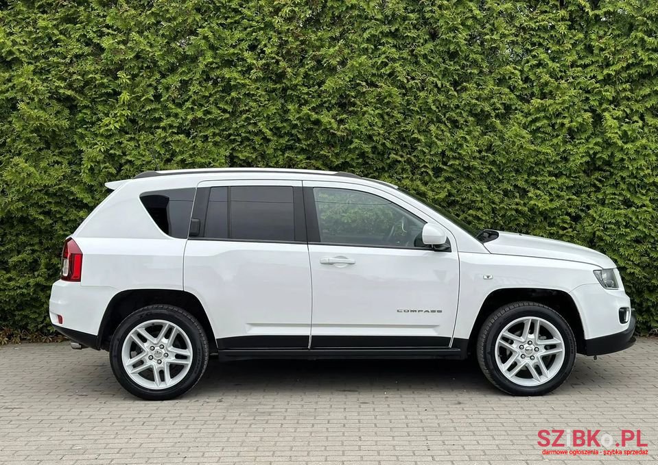 2013' Jeep Compass photo #2