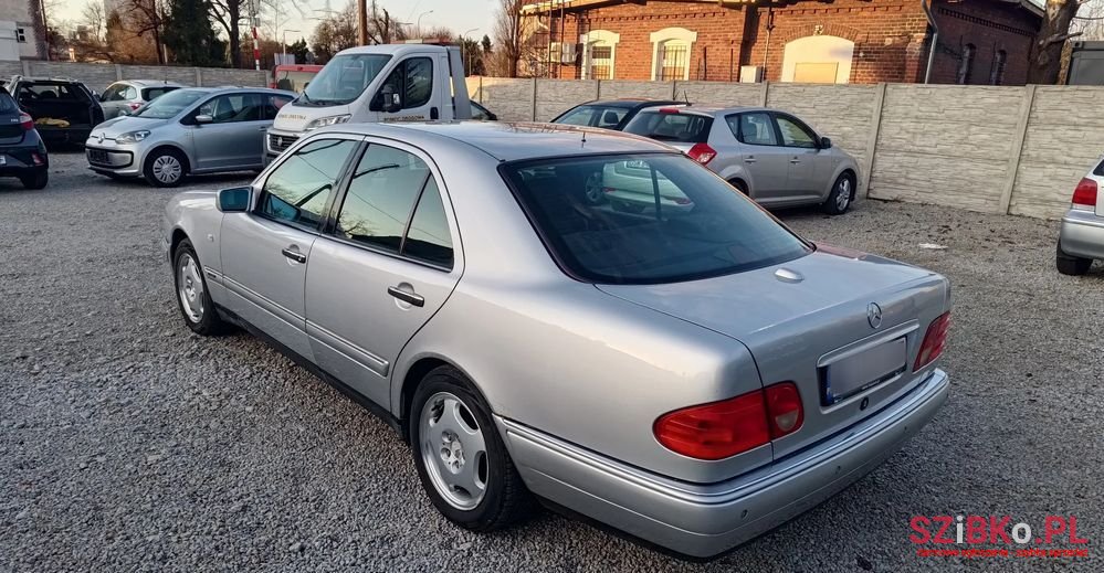1996' Mercedes-Benz E-Class photo #5