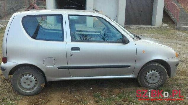 2002' Fiat Seicento photo #2