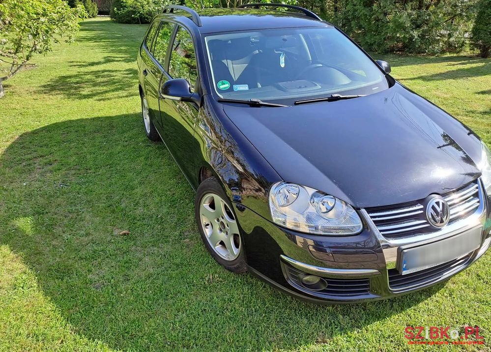 2007' Volkswagen Golf photo #5