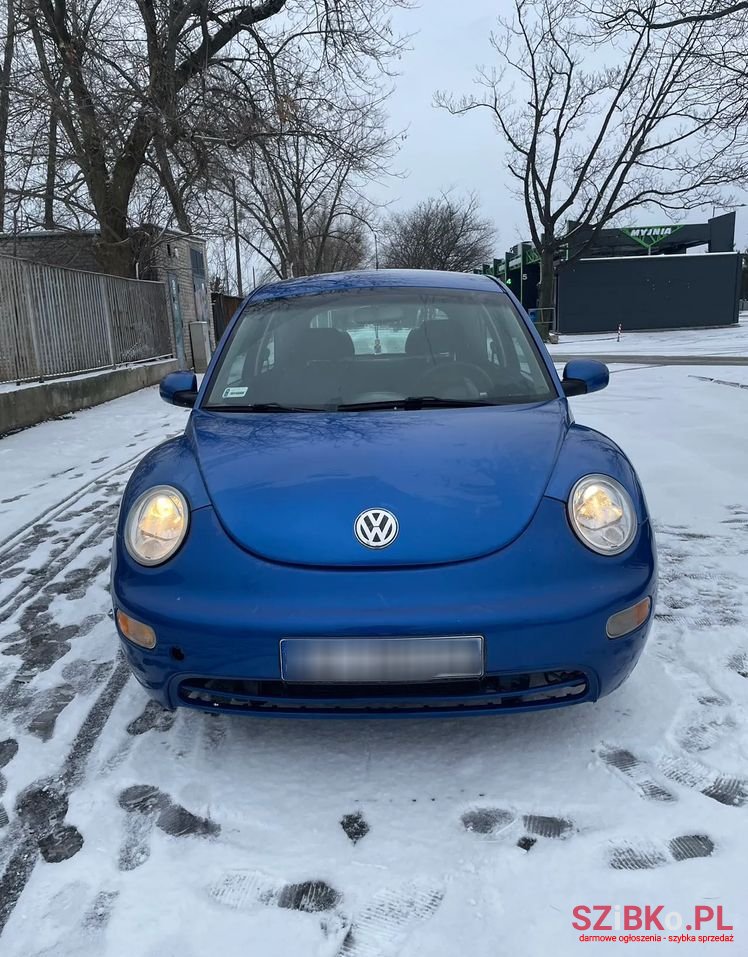 2003' Volkswagen New Beetle 2.0 photo #1