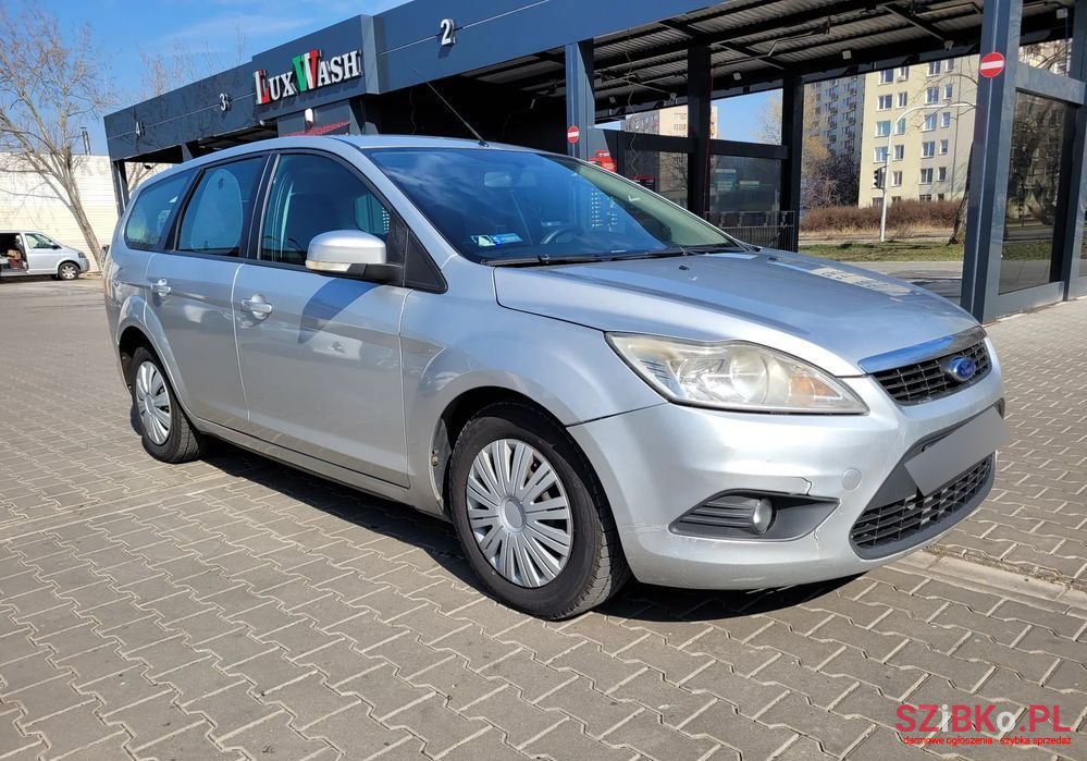 2009' Ford Focus photo #2