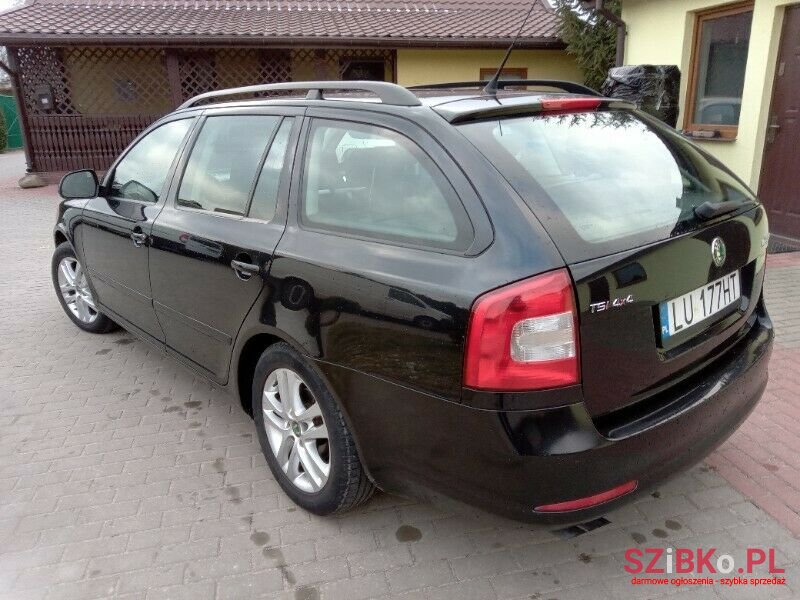 2009' Skoda Octavia photo #3
