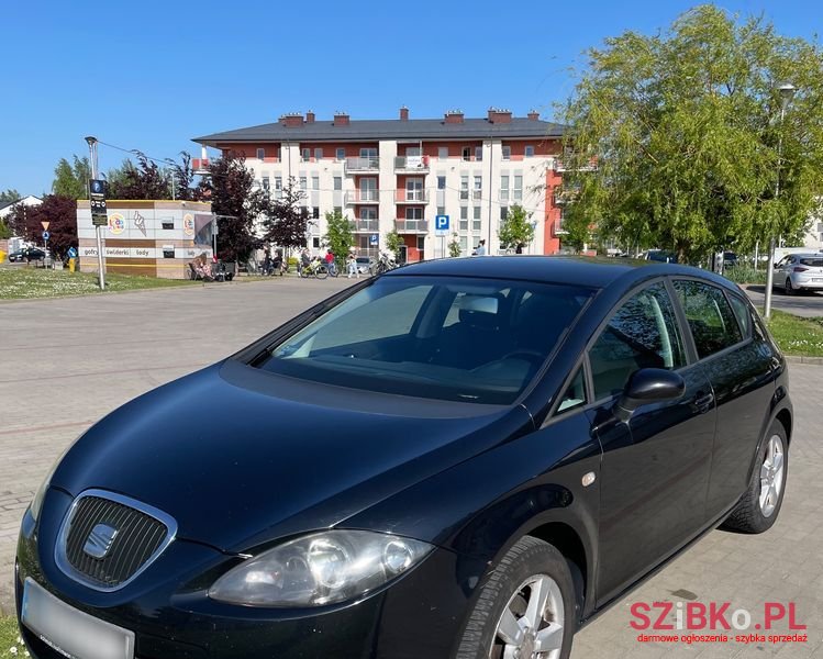 2007' SEAT Leon photo #3