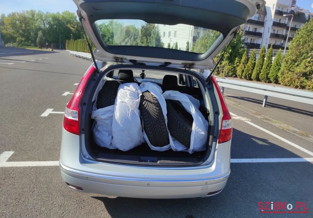 2011' Hyundai i30 I30Cw photo #6