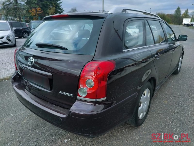 2007' Toyota Avensis photo #2