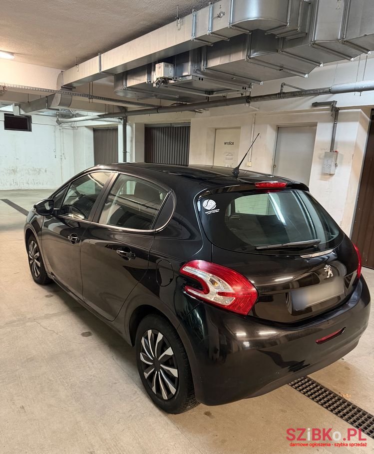 2013' Peugeot 208 1.4 Hdi Access photo #3