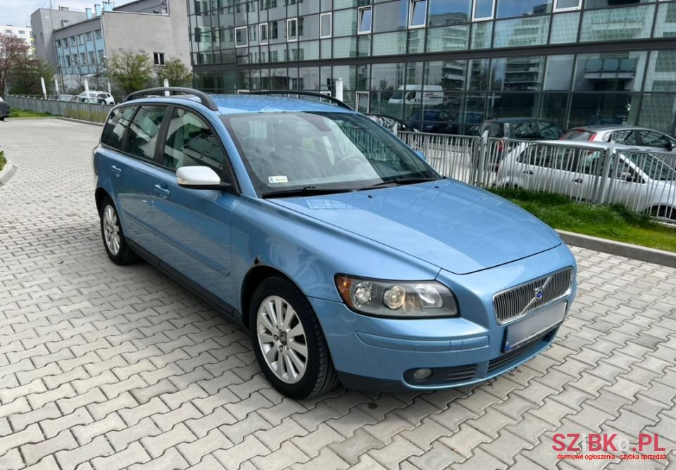 2005' Volvo V50 photo #6