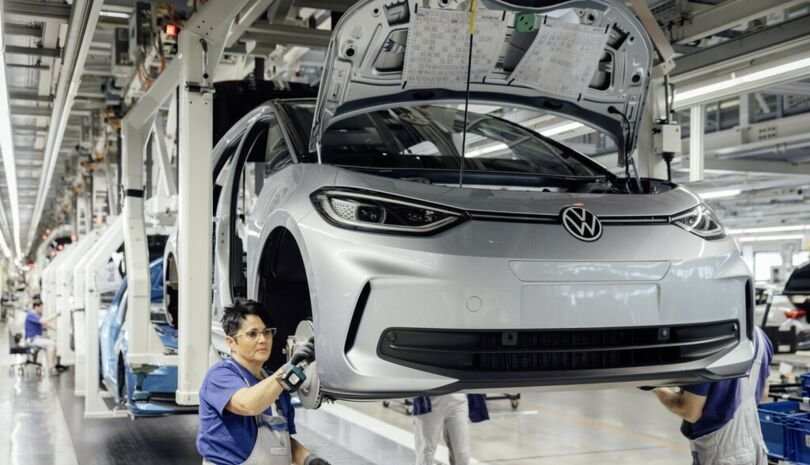 Volkswagen призупинить виробництво електромобілів: названо причину та терміни