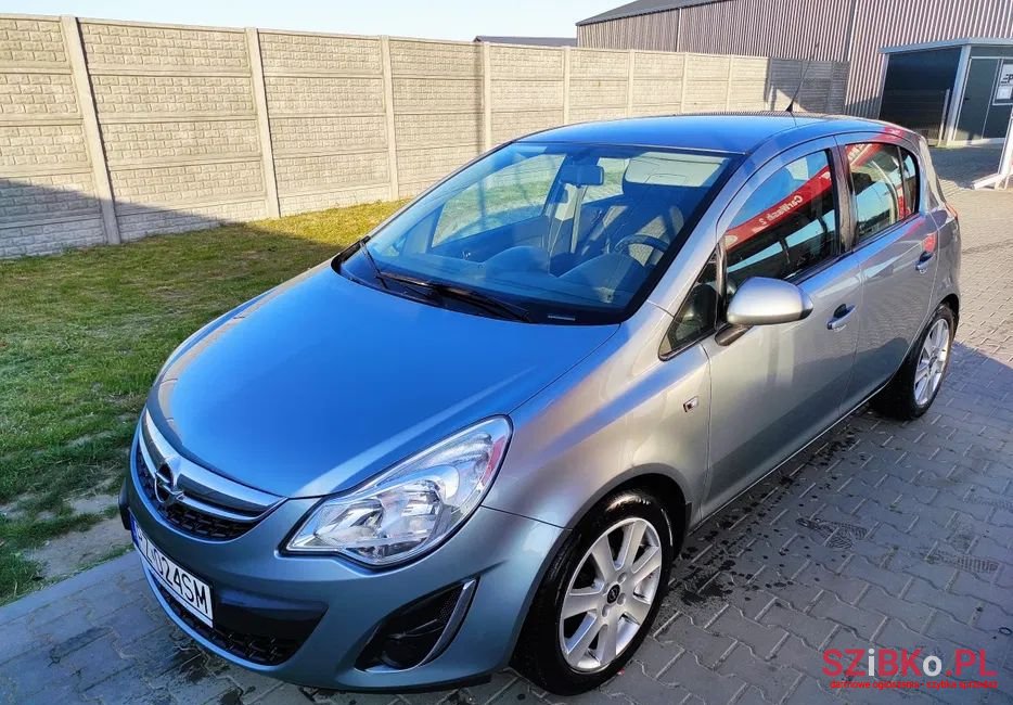 2011' Opel Corsa photo #1