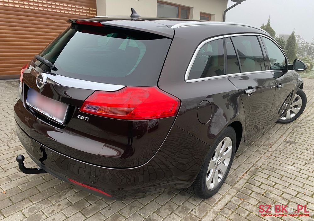 2011' Opel Insignia photo #2