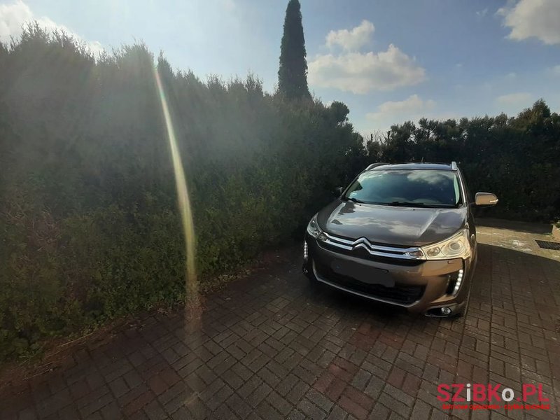 2012' Citroen C4 Aircross photo #1