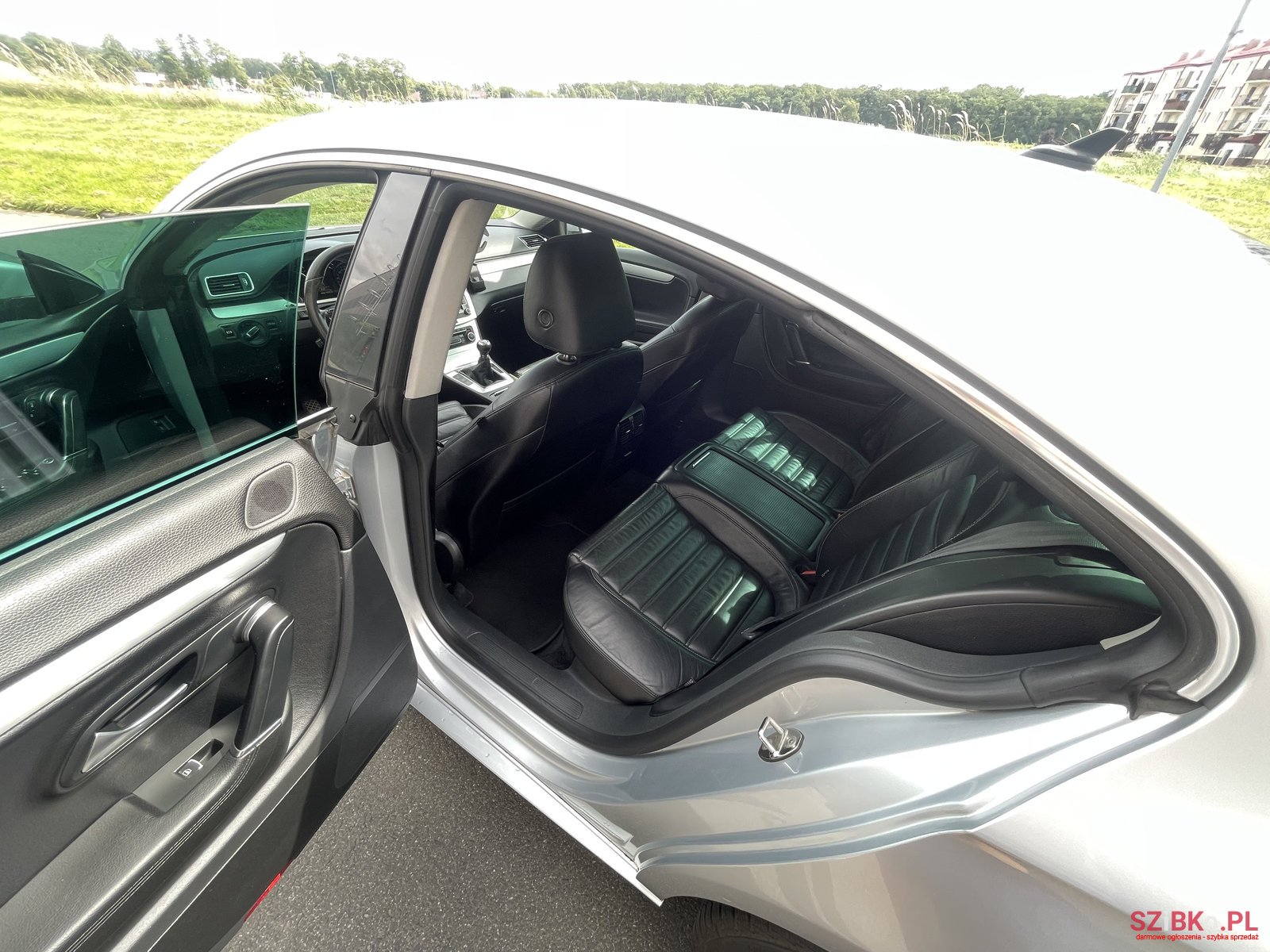 2008' Volkswagen Passat CC photo #4