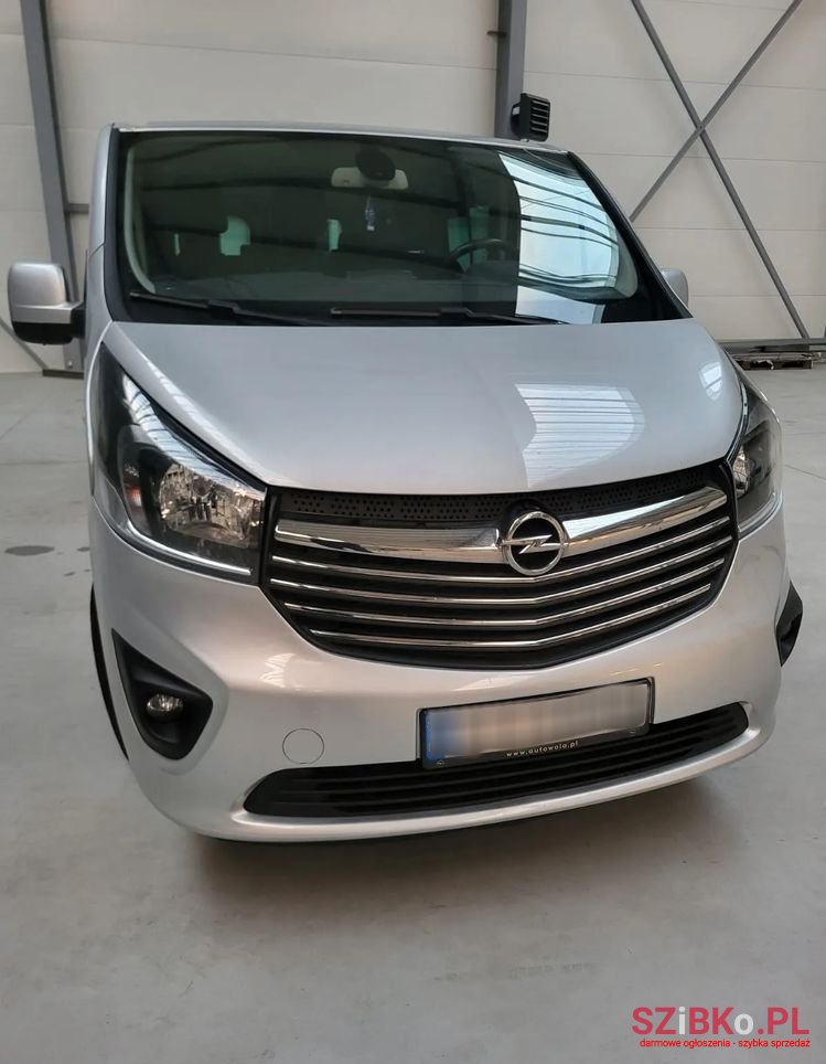 2017' Opel Vivaro Tourer 1.6 Cdti L2 photo #3