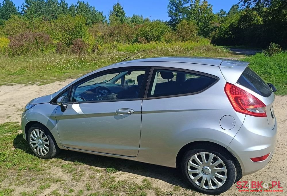 2011' Ford Fiesta 1.25 Ambiente Eu5 photo #3