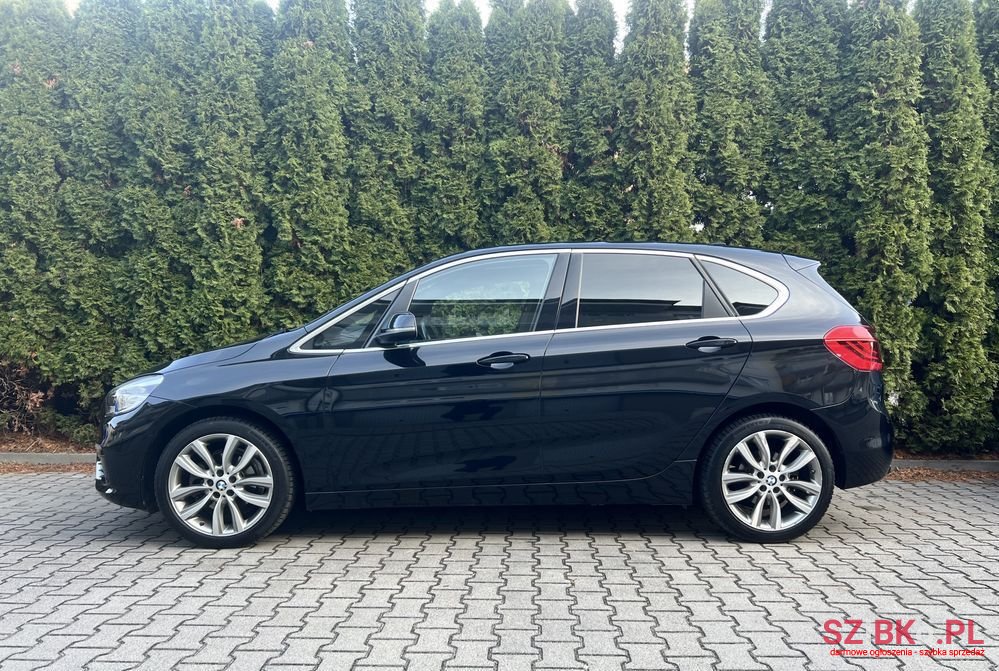 2014' BMW 2 Series 218D Sport Line Sport photo #5