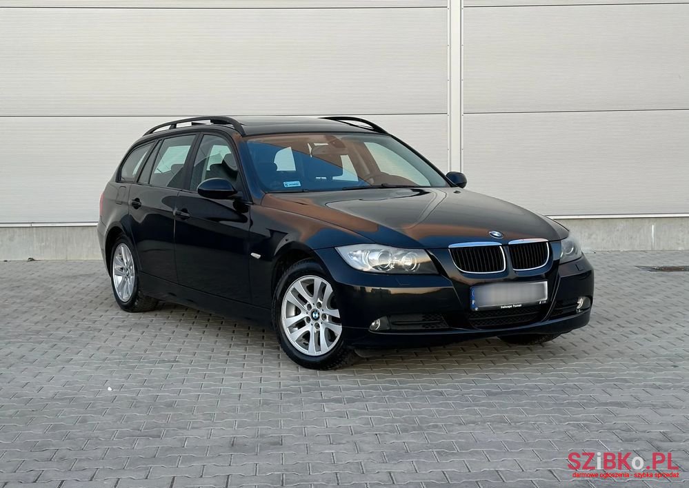 2006' BMW 3 Series 320I Touring photo #2