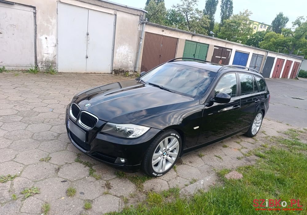 2008' BMW 3 Series 320I photo #1