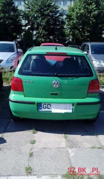 2001' Volkswagen Polo photo #1