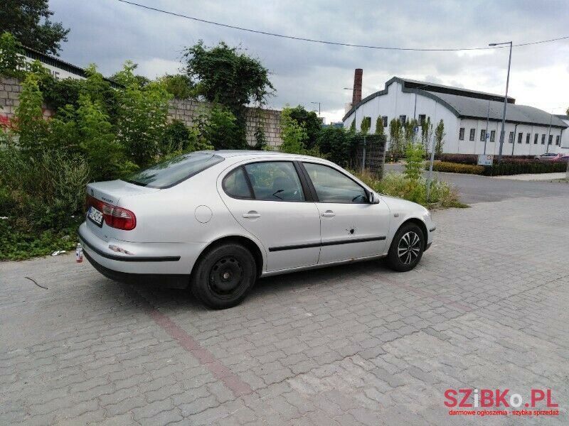 1999' SEAT Toledo photo #2