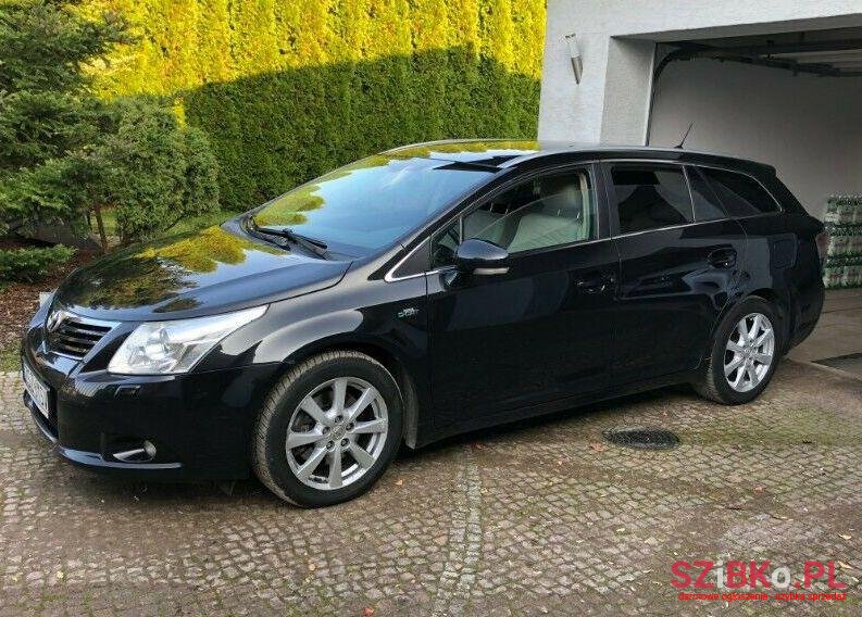 2009' Toyota Avensis photo #1