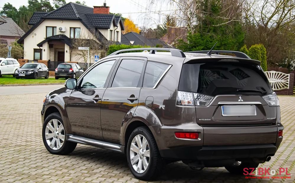 2012' Mitsubishi Outlander 2.0 2Wd photo #5